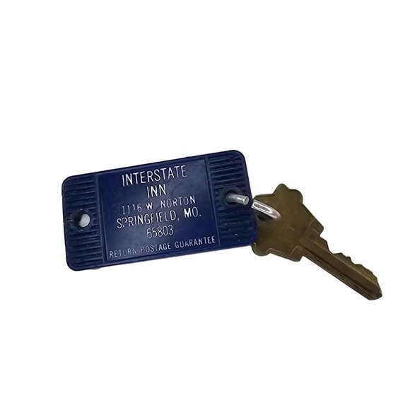 Vintage Interstate Inn Hotel Key Fob Springfield Missouri Room 104 - Picture 1 of 5